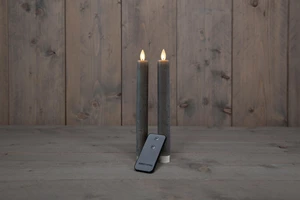 2ST GRIJS RUSTIEK WAX DINERKAARS 23CM